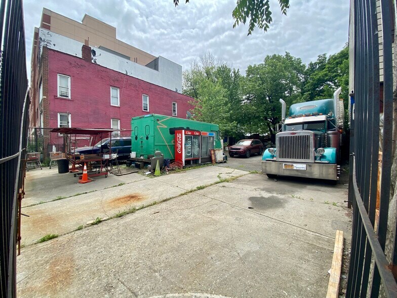 More Photos Of 2148 Atlantic Ave, Brooklyn Land For Sale