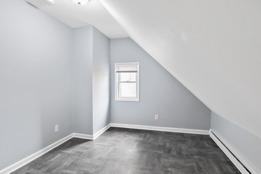 More Photos Of 1002 Butternut St, Syracuse Apartments For Sale