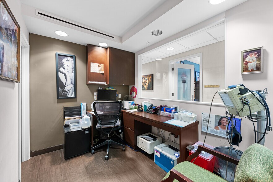 More Photos Of 104-110 E 40th St, New York Medical For Sale