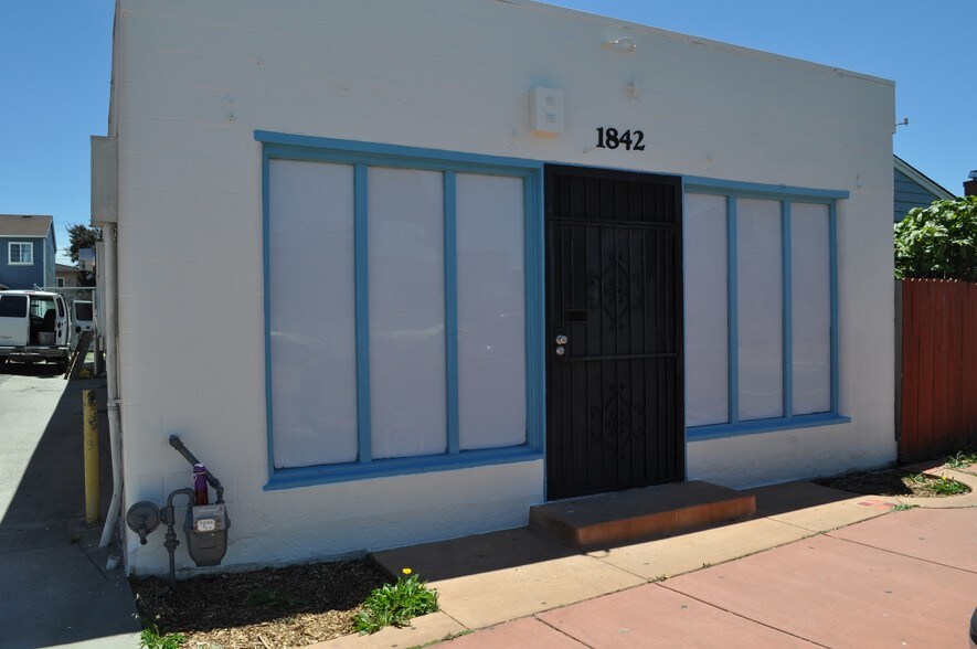 More Photos Of 1842 23rd St, San Pablo Loft Creative Space For Sale