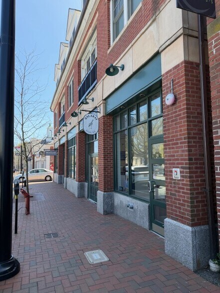 Primary Photo Of 1720 Massachusetts Ave, Lexington General Retail For Lease