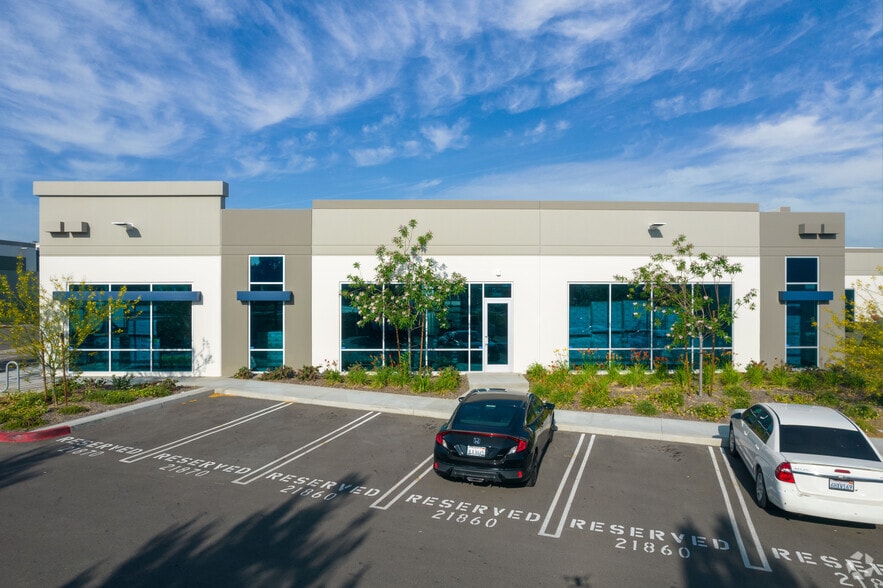 More Photos Of 21870 Van Buren Blvd, Riverside Showroom For Sale