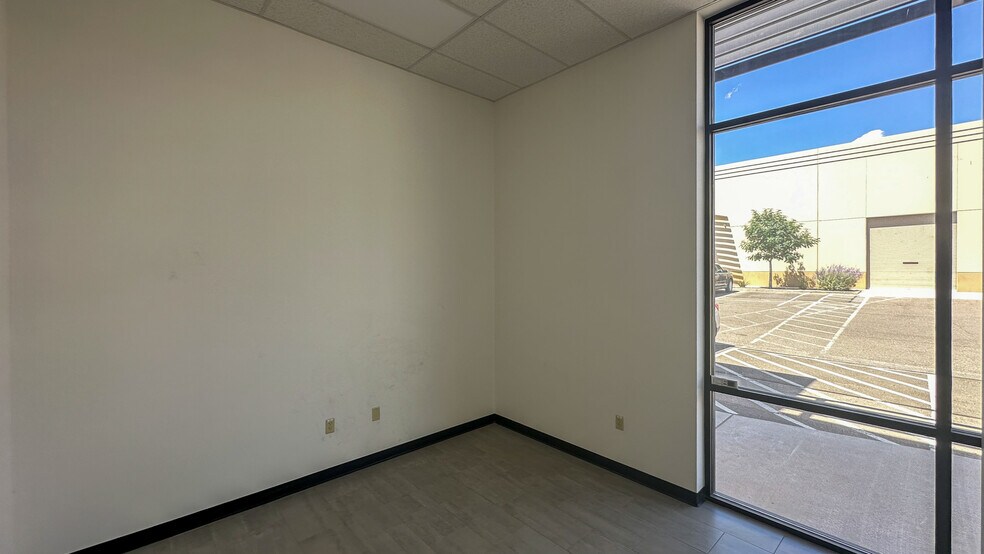 More Photos Of 12305 Mercantile Ave, El Paso Warehouse For Lease