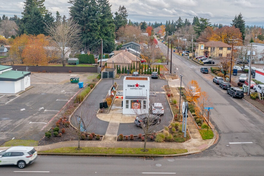 More Photos Of 4560 River Rd N, Keizer Restaurant For Sale