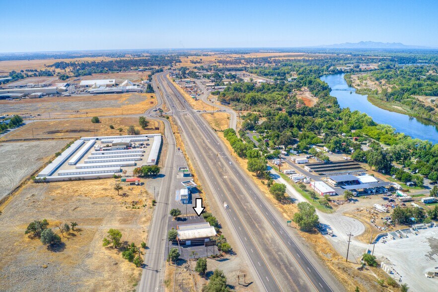 More Photos Of 2950 Feather River Blvd, Oroville Light Distribution For Sale