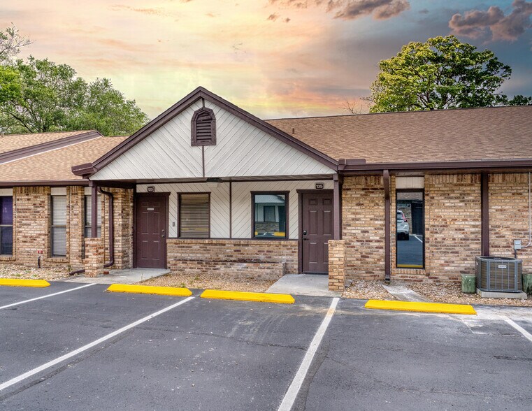 Primary Photo Of 415 Montgomery Rd, Altamonte Springs Office Residential For Lease
