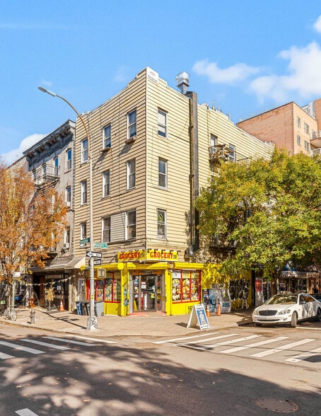 More Photos Of 139 Maujers St, Brooklyn Storefront For Sale