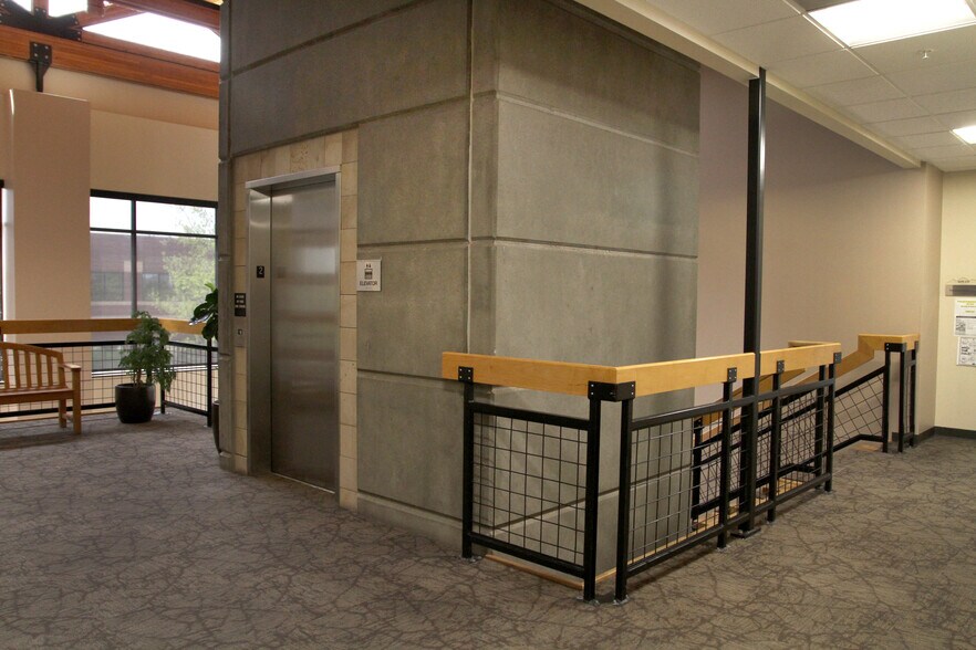 More Photos Of 5200 Hahns Peak Dr, Loveland Medical For Lease