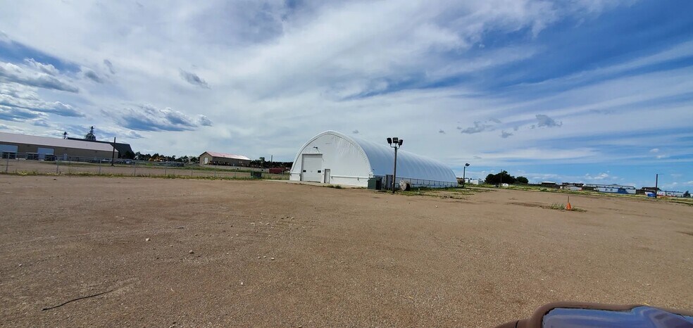 More Photos Of 8116 61st St NW, Stanley Service For Lease