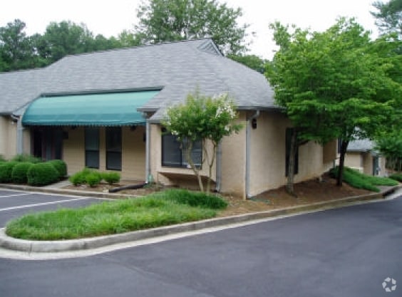 More Photos Of 875 Old Roswell Rd, Roswell Office For Sale