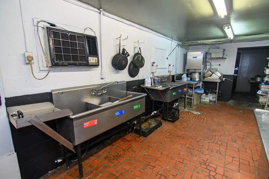 More Photos Of 29106 Lankford Hwy, Melfa Restaurant For Sale