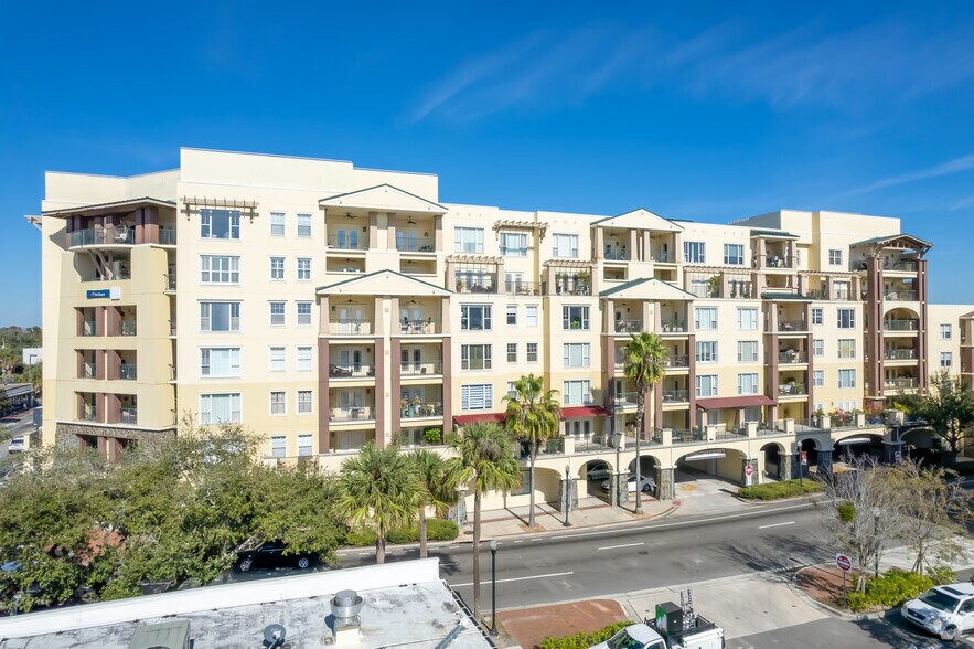 More Photos Of 2305 Edgewater Dr, Orlando Apartments For Sale
