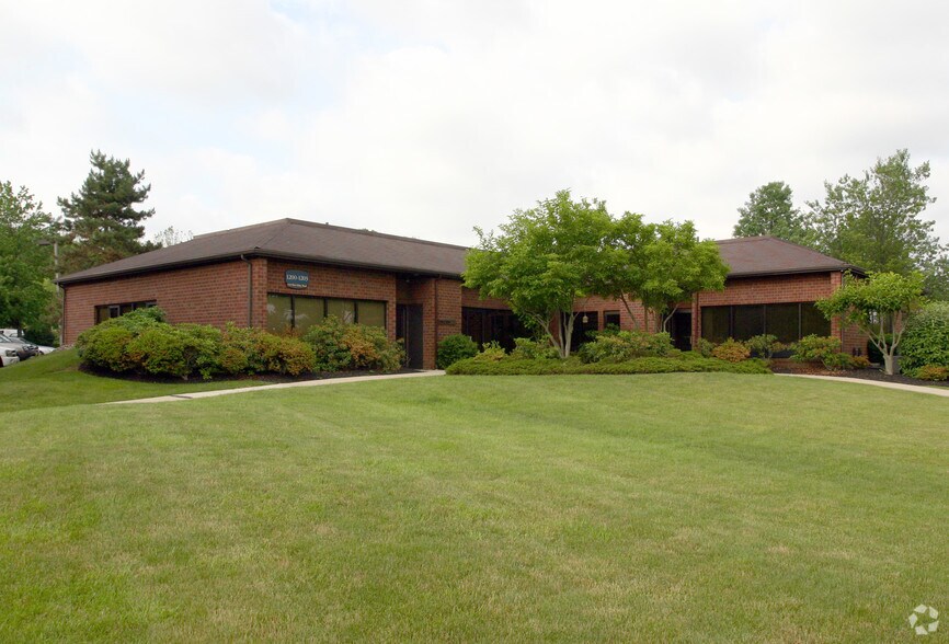 More Photos Of 940 W Valley Rd, Wayne Office For Sale