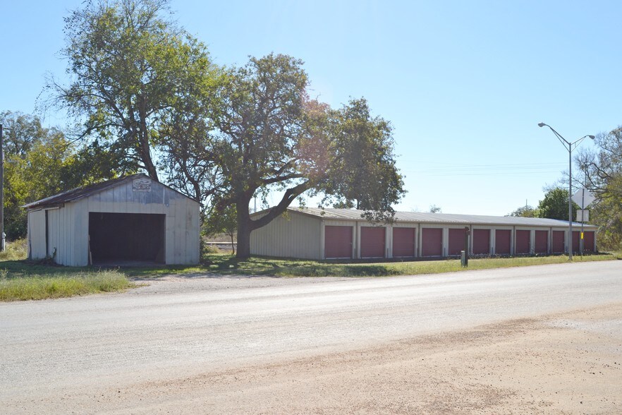More Photos Of 2043 FM 535, Rosanky Self Storage For Sale