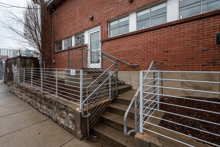 More Photos Of 613 Ewing Ave, Nashville Loft Creative Space For Lease