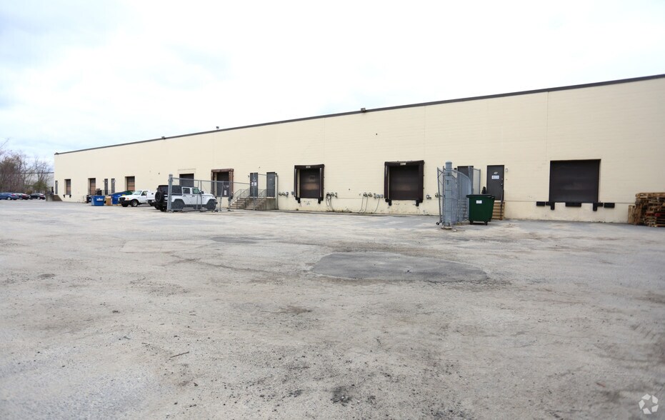 More Photos Of 31-51 Loring Dr, Framingham Light Distribution For Lease