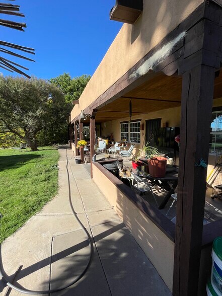 More Photos Of 1804 E College Blvd, Roswell General Retail For Sale