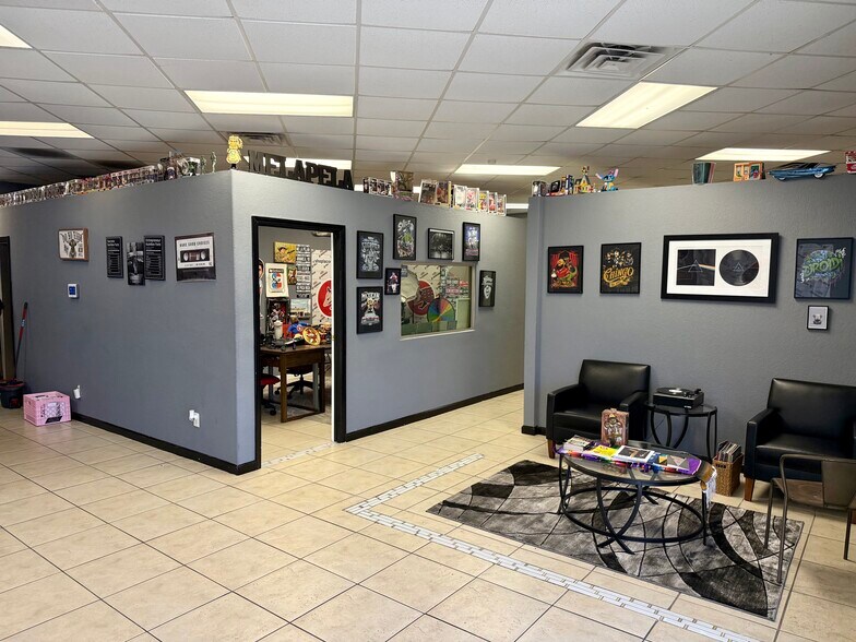 More Photos Of 5607 Kenwick St, San Antonio Showroom For Lease
