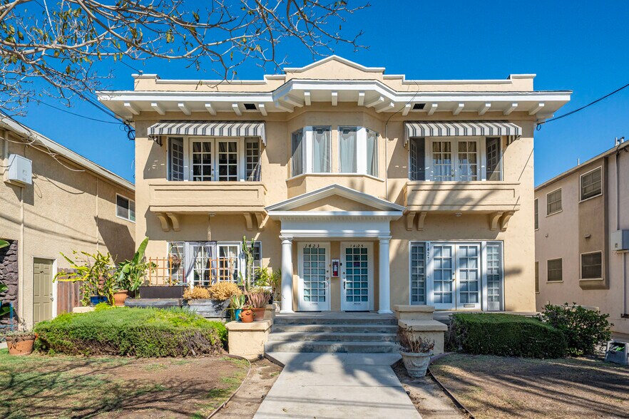 Primary Photo Of 1421 E 3rd St, Long Beach Apartments For Sale