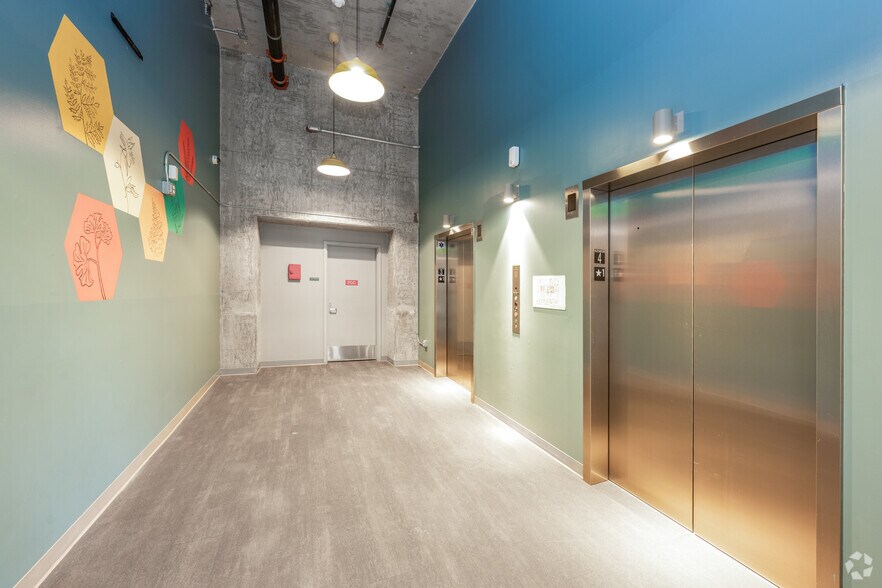 More Photos Of 1400 Madison St, Seattle Apartments For Lease