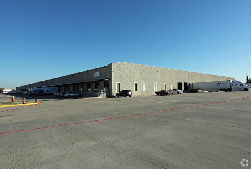 Primary Photo Of 1800-1810 Kelly Blvd, Carrollton Warehouse For Lease