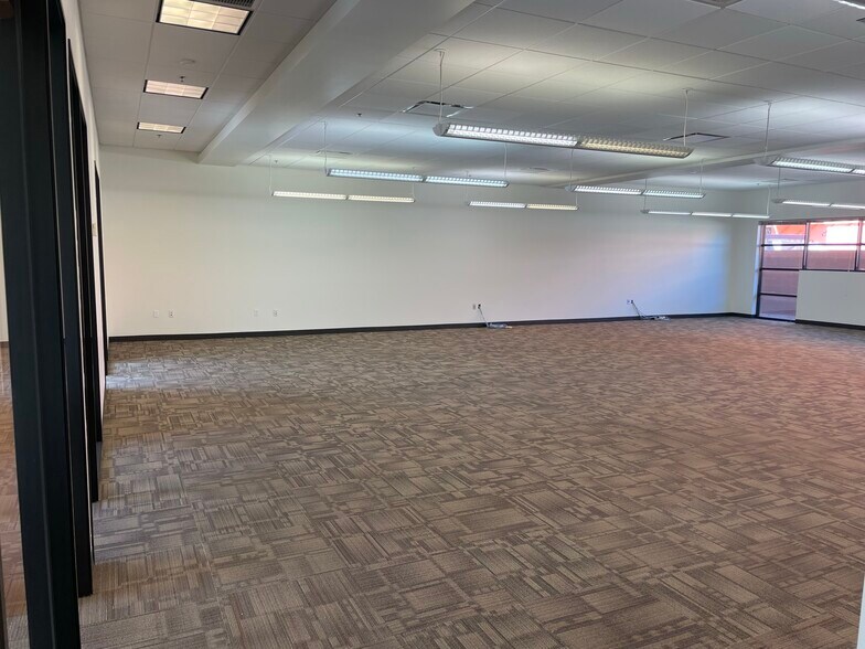 More Photos Of 4141 N 32nd St, Phoenix Medical For Lease