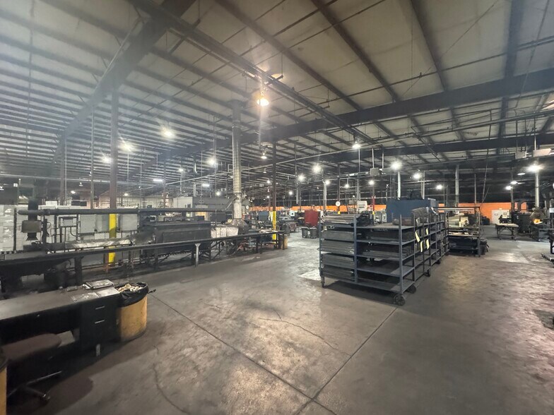 More Photos Of 1709 Henry G. Lane St, Maryville Warehouse For Sale