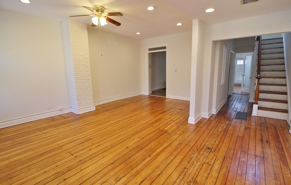 More Photos Of 1804 T St NW, Washington Office For Lease