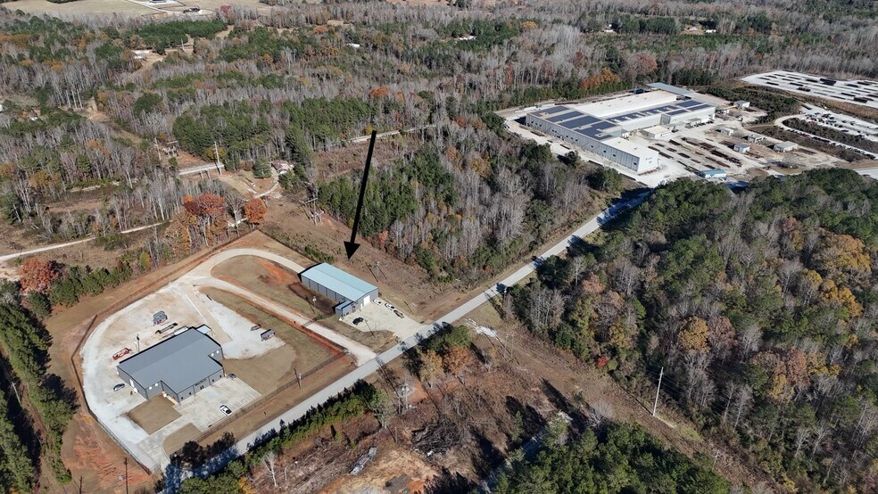 More Photos Of 31 Steelview Dr, Roanoke Distribution For Sale