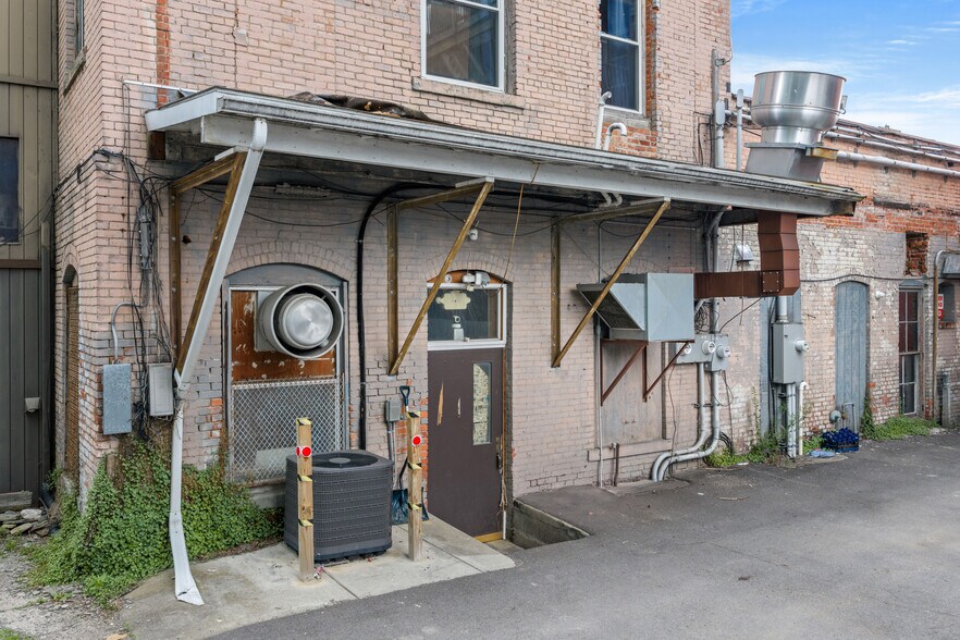 More Photos Of 21 Main St, Binghamton Restaurant For Sale