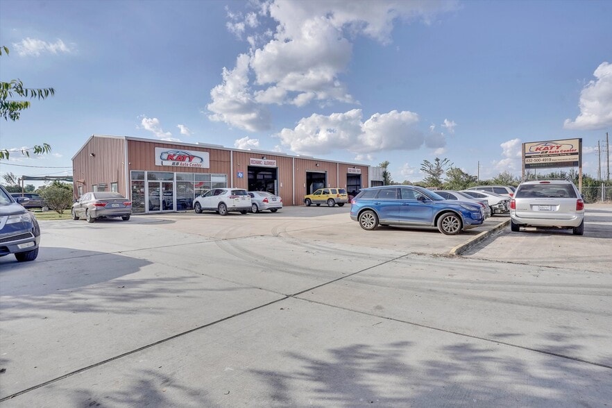 More Photos Of 17306 Alief Clodine Rd, Richmond Auto Repair For Sale