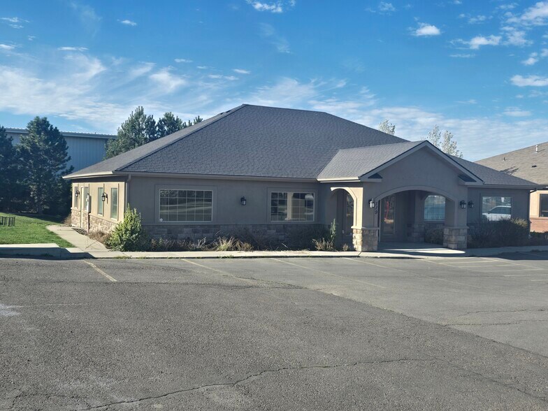 Primary Photo Of 119 Country Ln, Jerome Office For Sale