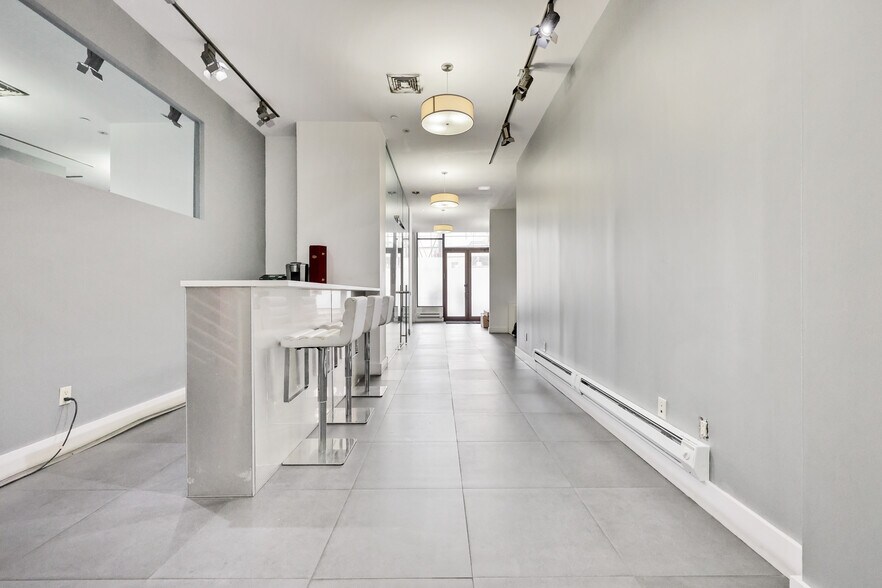 Primary Photo Of 500 4th Ave, Brooklyn Apartments For Lease