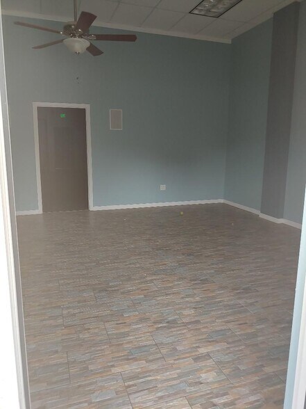 More Photos Of 1925 NE 10th Ter, Cape Coral Unknown For Lease