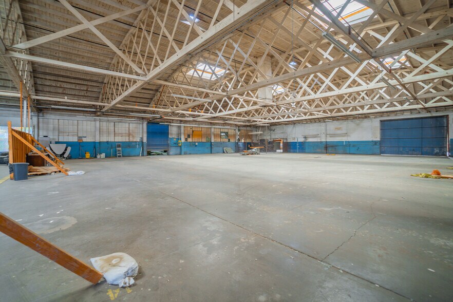 More Photos Of 1209 6th St, Los Banos Storefront For Lease