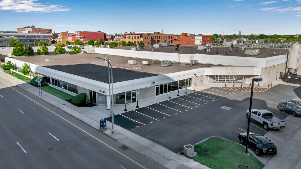 More Photos Of 101 Oak St, Buffalo Light Distribution For Lease