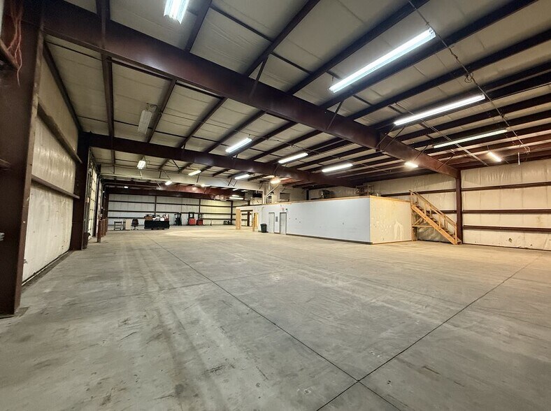 More Photos Of 8196-8198 Boardwalk Dr, Brighton Unknown For Lease