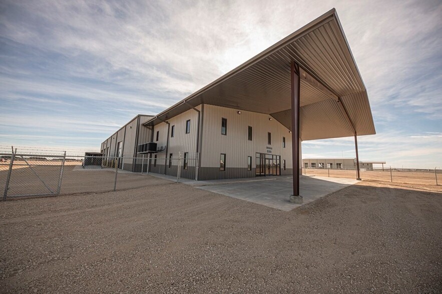 More Photos Of 14661 W I-20, Odessa Warehouse For Lease