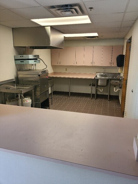 More Photos Of 1800 Pioneer Creek Ctr, Maple Plain Office For Sale