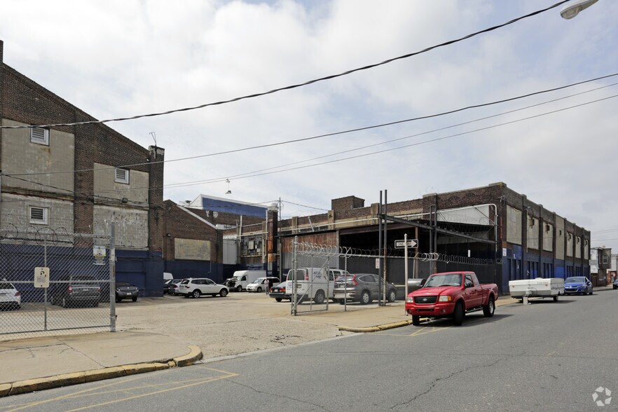 More Photos Of 3525 Amber St, Philadelphia Warehouse For Lease
