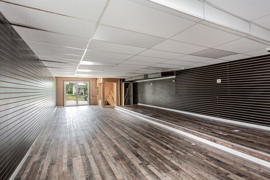 More Photos Of 113 Main St, Christiansburg Restaurant For Sale