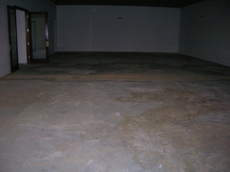 More Photos Of 2121-2159 S 10th St, San Jose Warehouse For Sale