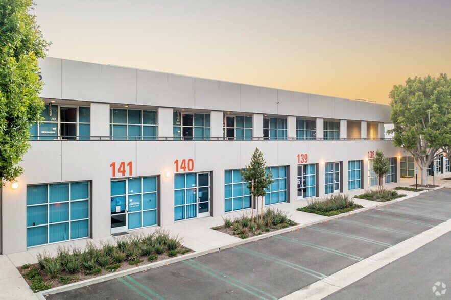 More Photos Of 16 Technology Dr, Irvine Research And Development For Lease