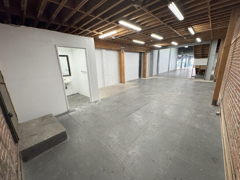More Photos Of 822-824 Wall St, Los Angeles Storefront Retail Office For Lease