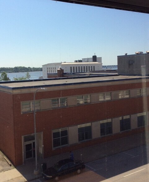 More Photos Of 205 Washington St, Burlington Office For Lease