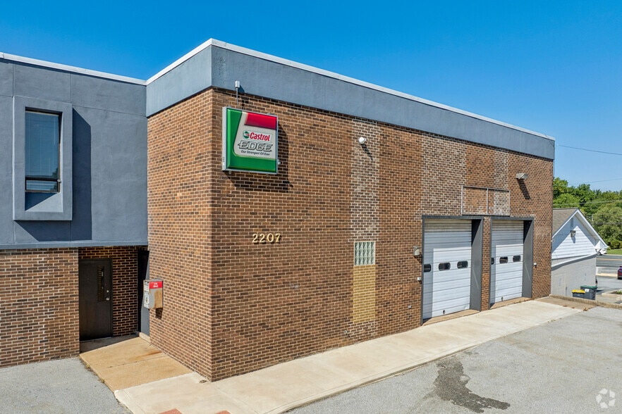 More Photos Of 2207 Saint James Church Rd, Wilmington Auto Repair For Lease