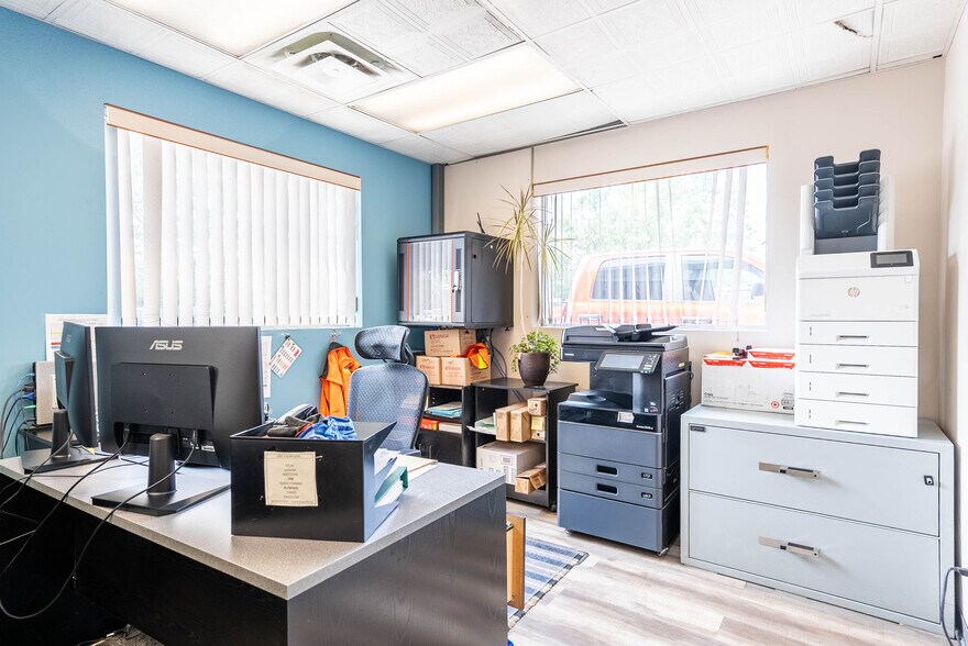 More Photos Of 2555 Maley Dr, Sudbury Warehouse For Sale