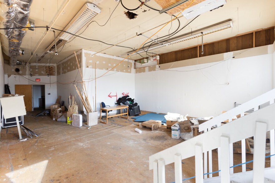 More Photos Of 238-244 E High St, Pottstown Office For Sale