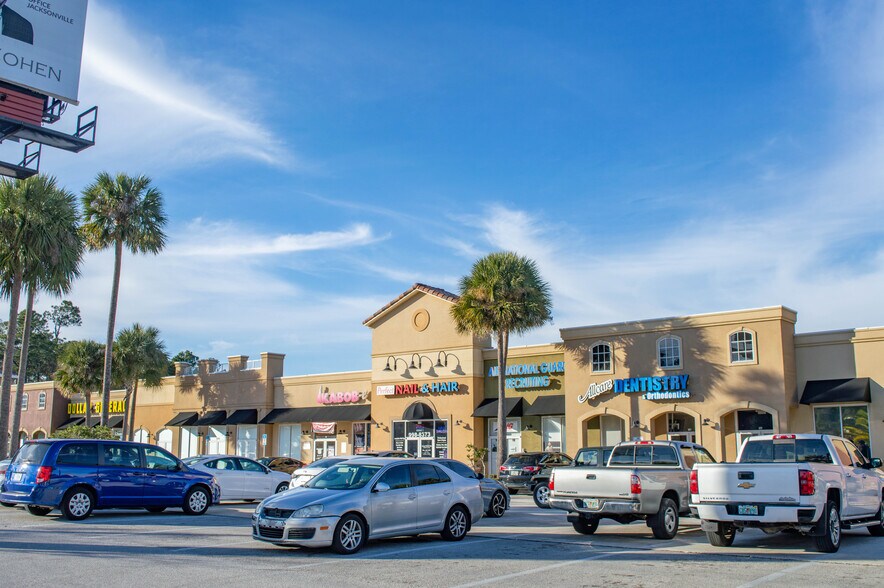 More Photos Of 11925 Beach Blvd, Jacksonville Storefront Retail Office For Lease