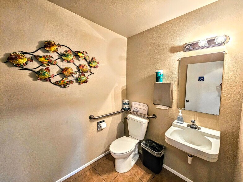 More Photos Of 521 E Ocean Ave, Lompoc Office Residential For Sale